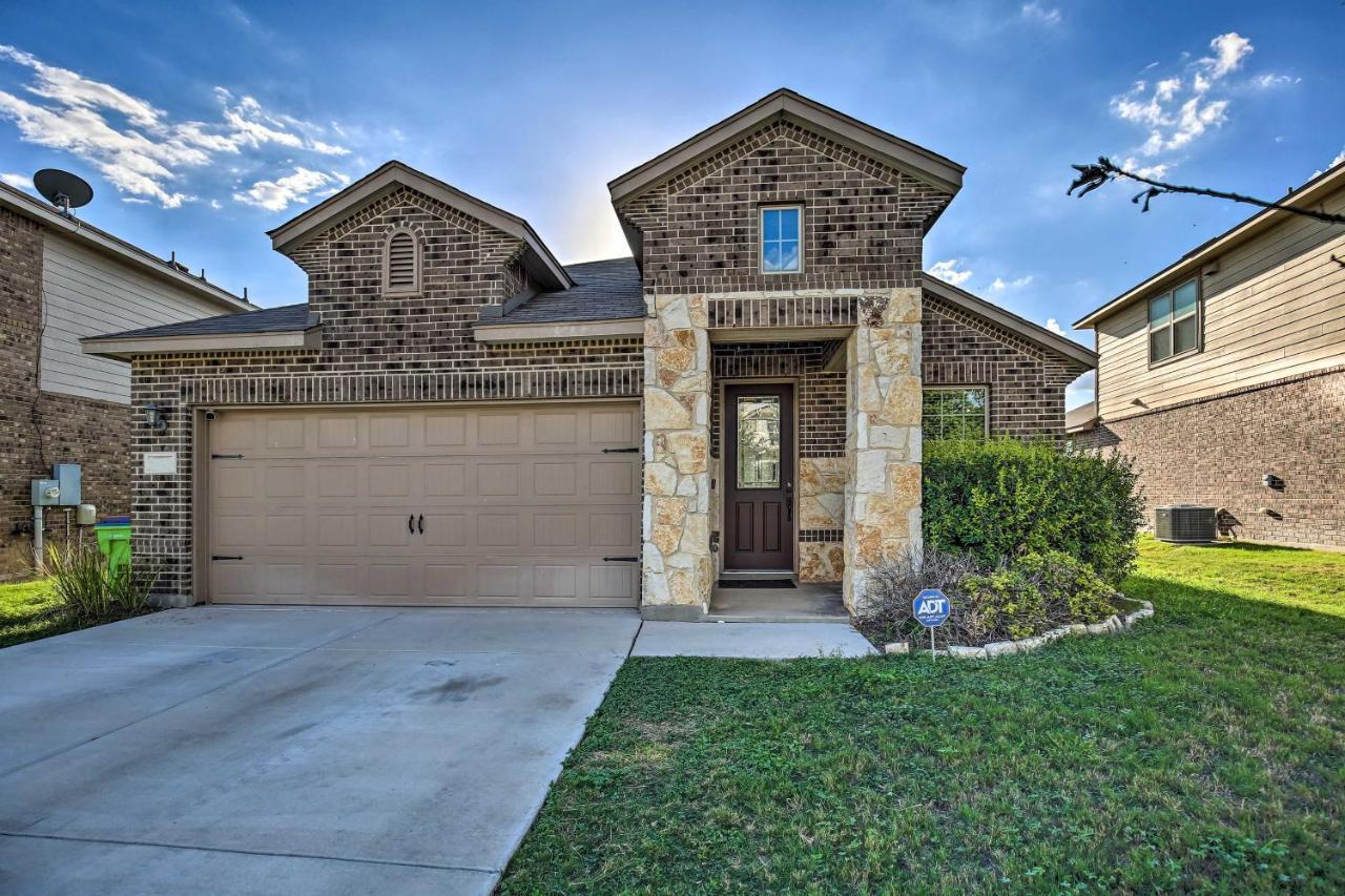San Antonio Home With Yard About 8 Mi To Lackland! Buitenkant foto