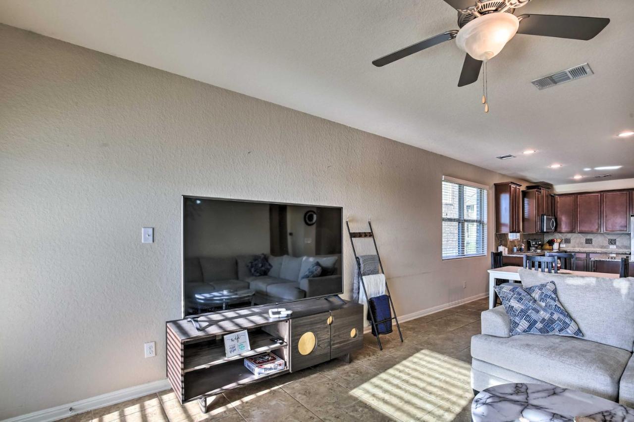 San Antonio Home With Yard About 8 Mi To Lackland! Buitenkant foto