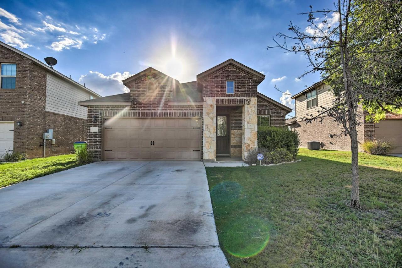 San Antonio Home With Yard About 8 Mi To Lackland! Buitenkant foto