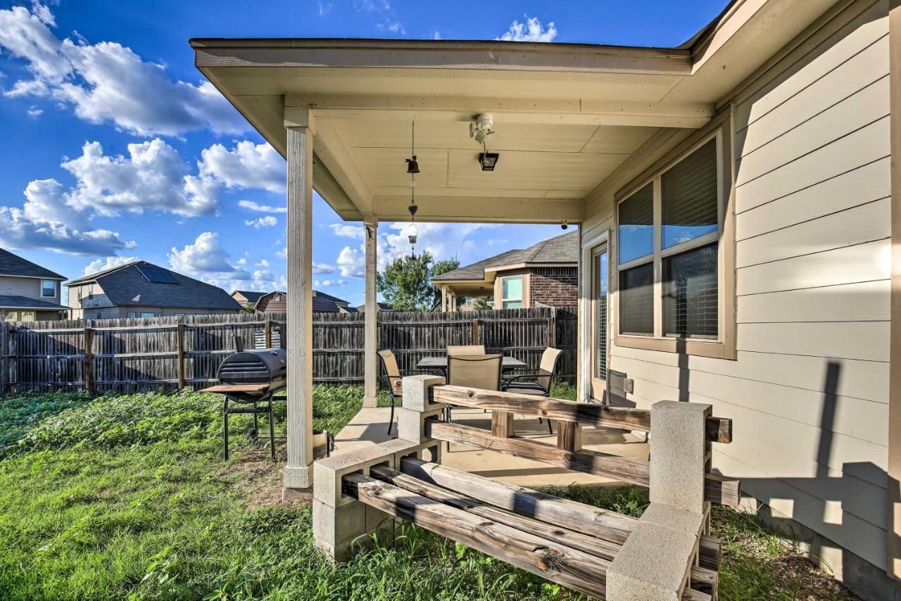 San Antonio Home With Yard About 8 Mi To Lackland! Buitenkant foto